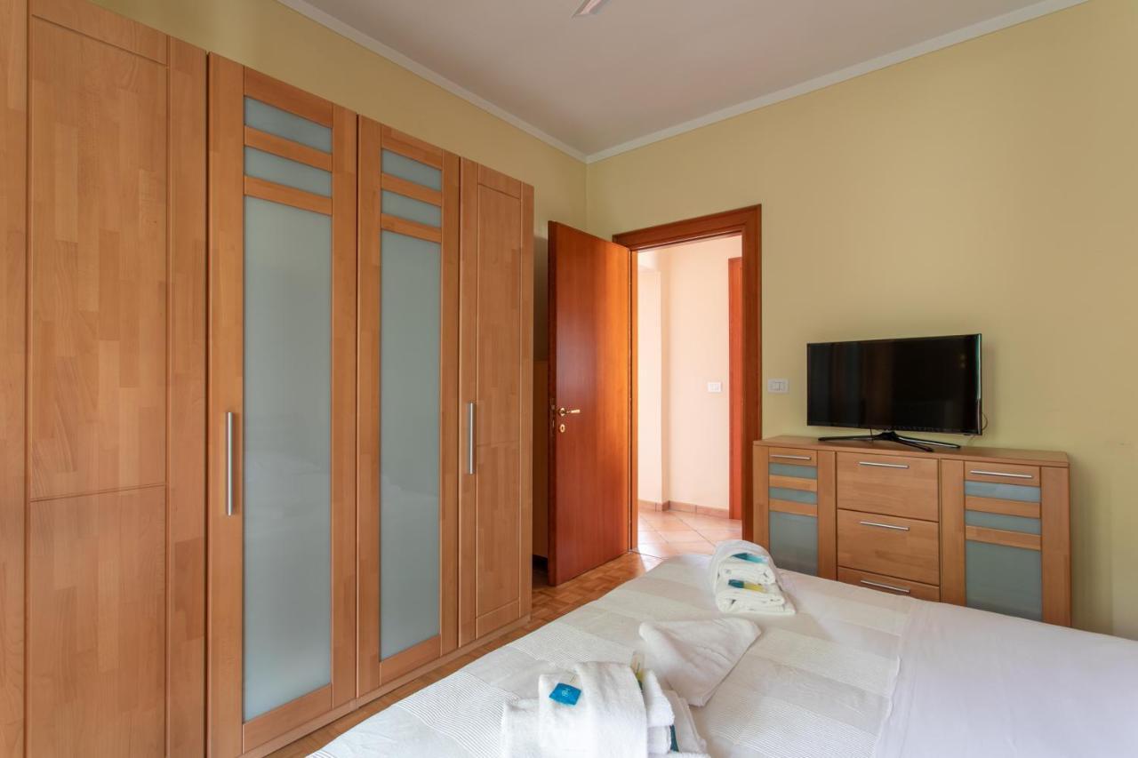 Family Home - Garda 3 Bedrooms Apartment Kültér fotó