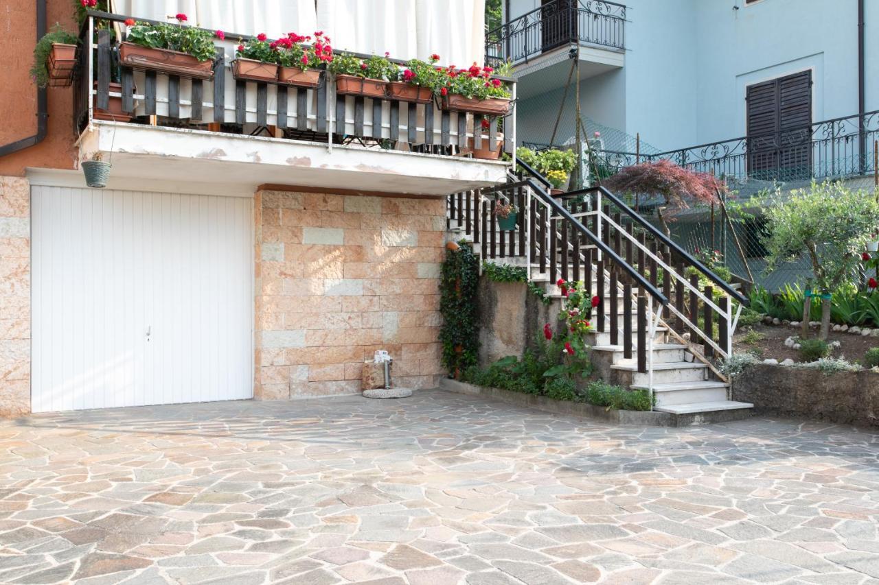 Family Home - Garda 3 Bedrooms Apartment Kültér fotó