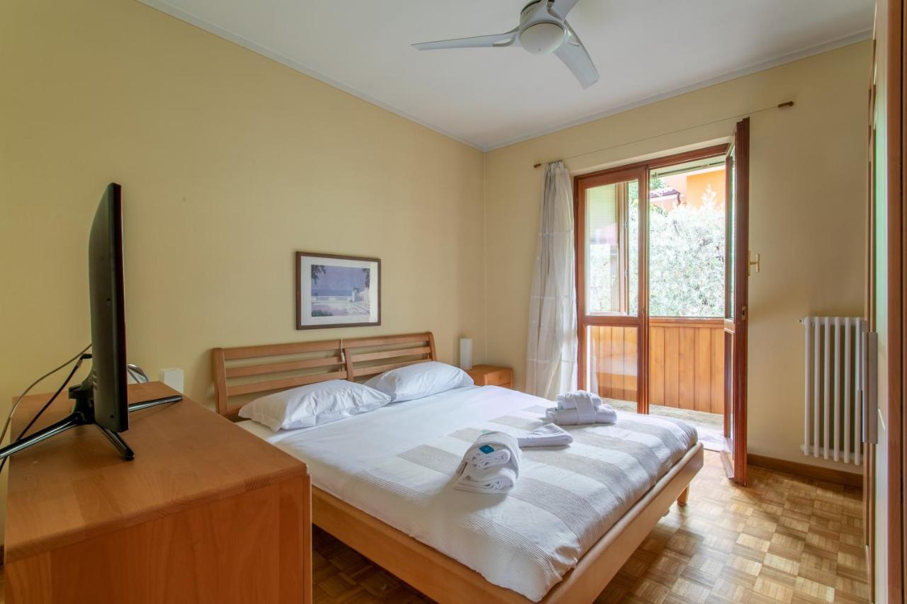 Family Home - Garda 3 Bedrooms Apartment Kültér fotó